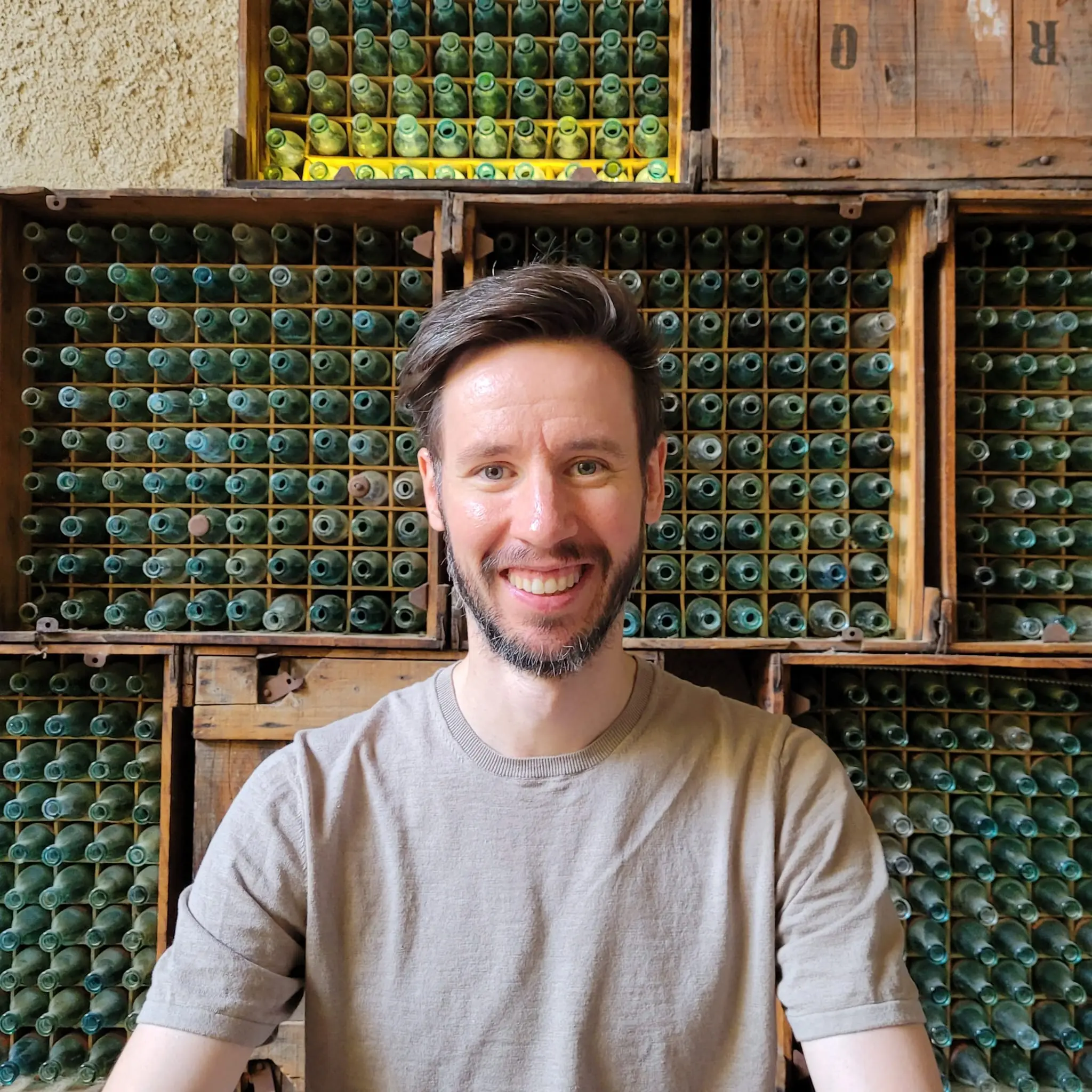 Retrato del Dr. Marc Agraz, psiquiatra en Lleida y online.